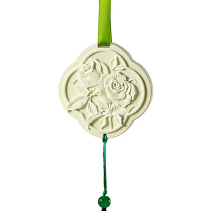 Ambientador de yeso sólido con aroma a crema de rosas para dormitorio, colgante para coche, decoración floral, lámina de yeso perfumada para aire fresco - Product Image 5
