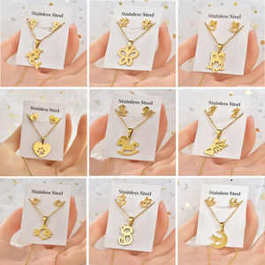 Kingcome - Juego de Joyería de Acero Inoxidable para Mujer, Collar con Colgante y Aretes de Oro de 18 Quilates, Precio Económico al por Mayor - Product Image 2