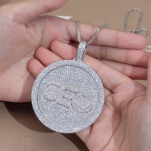 Collar con Colgante Iced CEO de Messi Jewelry, Moissanita, Cadena Cubana Hip Hop - Product Image 1