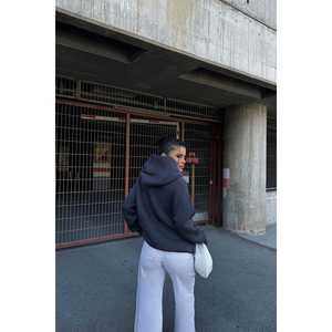 Sudadera con capucha bordada Eyyo gris humo para mujer - Product Image 1