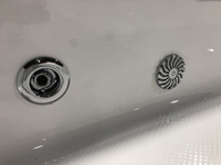 GUCI Baignoire moderne d'hydromassage Spa Bain à remous réversible pour deux personnes Personnalisable Blanc Intérieur Extérieur Garantie 3 ans