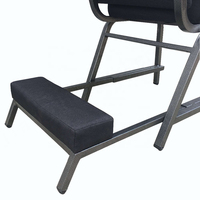 Chaise de théâtre/église moderne en métal Bertolini avec genouillères, empilable, en mousse ignifuge