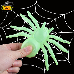 Glow In Dark <b>Spider</b> Halloween Decoration 10.5x16cm <b>Plastic</b> Indoor Party Prop - Product Image 1