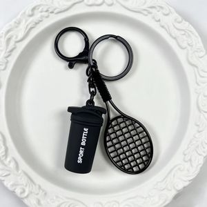 Llavero de silicona con diseño deportivo, colgante de mini raqueta de bádminton de plástico, cierre de mosquetón a juego con el color - Product Image 5