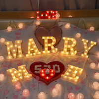 A-Z LED de plástico con letras del alfabeto, luces colgantes de pie, decoración para fiesta de boda
