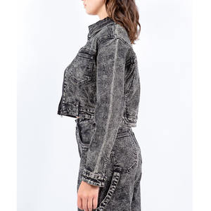 Veste en jean classique recadrée vintage à fermeture éclair blanchie teinte par dessus - Product Image 4