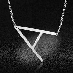 À la mode 26 lettre titane acier collier pour femmes Style européen américain prénom pendentif en acier inoxydable à la mode - Product Image 6