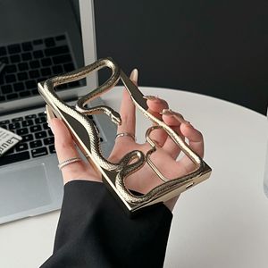 Gothic xu hướng mạ điện rắn 3D khắc TPU điện thoại di động Trường hợp đối với <span class=keywords><strong>iPhone</strong></span> 16e/IP16/ip16pro/ip16pro Max đường phố thời trang - Product Image 3