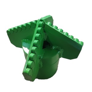 Punta di trascinamento PDC a 4 ali da 200mm per l'estrazione di petrolio e sotterranei - Product Image 3