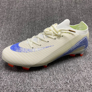 Tacos de Fútbol <span class=keywords><strong>Sala</strong></span> Mammon Cómodos y Ligeros, <span class=keywords><strong>Botas</strong></span> de Fútbol Doradas para Juego Unisex - Product Image 4