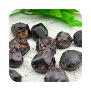 Wholesale Natural Garnet Round Rough Stone Raw Crystal Healing Semi-Precious unpolished dark red Stone For garden Fengshui
