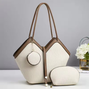 Women's <b>Handbags</b> Shoulder Bag Messenger Bag Single Strap Zipper Closure Soft Diamond Pattern Spring 2026 <b>Medium</b> Elegant Korean - Product Image 3