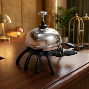 Cloche de bureau plaquée argent avec base en aluminium moulé en forme de crabe, figurine animale décorative, accessoire pour comptoir de réception - Product Image 3