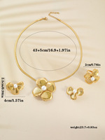 Ensemble de bijoux pour femmes AFXSION en acier inoxydable doré avec papillon creux, comprenant un collier, des boucles d'oreilles et une bague - pour les mariages et les fêtes