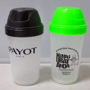 300ml 500ml réutilisable poudre shaker bouteille tasse avec couvercles maison école <span class=keywords><strong>non</strong></span> <span class=keywords><strong>jetable</strong></span> PP sport eau boissons jus bouteille 16oz - Product Image 2