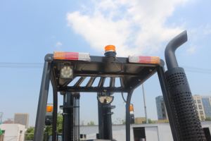 Montacargas YCMG de <span class=keywords><strong>Segunda</strong></span> <span class=keywords><strong>Mano</strong></span>, <span class=keywords><strong>4x4</strong></span>, de Una Etapa, para Todo Terreno, con Capacidad de Carga de 5 Toneladas, Diésel, para Terrenos Difíciles - Product Image 3