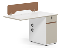 Poste de travail modulaire croisé pour 4 personnes, avec cloison bicolore, bureau pour personnel avec rangement supérieur et armoires latérales verrouillables