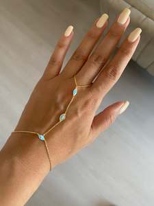 Varios diseños moda mujer mano cadenas chapado en <span class=keywords><strong>oro</strong></span> geométrico estrella ojo corazón encanto esclavo pulsera con anillo - Product Image 3