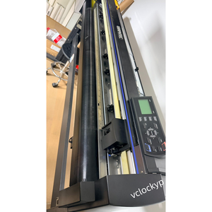 Plotter de Vinilo Roland FC8600-130 para Tintes, PPF y Rotulación, Usado - Product Image 1