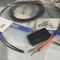 Capteur à fibre optique E32-T11R 2M à détection traversante avec vue latérale M4 et câble flexible de 2m