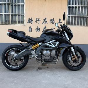 Benelli TNT <span class=keywords><strong>600</strong></span> Naked Bike, éclairage LED complet, transmission à 6 vitesses, cadre en treillis d'acier, motos à essence - Product Image 5