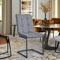 Chaise de salle à manger avec pieds en métal chromé design moderne en cuir synthétique durable pour restaurant, cuisine, maison, mobilier d'appartement