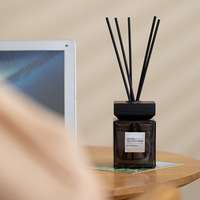 Diffuseur de parfum artisanal de luxe en verre 200 ml, huile essentielle sans fumée, parfum longue durée pour la décoration de la maison