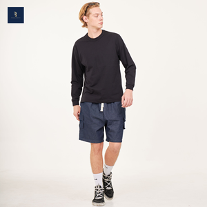 เสื้อยืดผ้าโพลีเอสเตอร์แขนยาวแบบเรียบง่ายเสื้อผ้าแนวสตรีทแบบลำลองทำจากประเทศไทยสำหรับฤดูหนาวโลโก้ตามสั่ง - Product Image 1