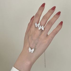 Collier Dylam avec pendentif papillon en argent sterling 925 plaqué rhodium, chaîne à maillons anti-ternissement et zircone 5A - Product Image 5