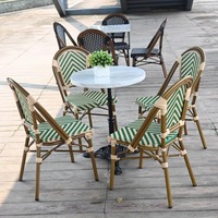 Chaise en rotin et tables imperméables de style nordique moderne de luxe pour l'extérieur en vente