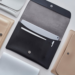 Custom-made protective cases/leather cases/<b>tablet</b> <b>bags</b> for Apple/Huawei <b>tablets</b> with soft leather straps and covers. - Product Image 2