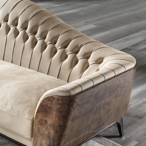 Juego de Muebles de Sala de Estar de Cuero Real, Cómodo y de Lujo, Sofá Chesterfield de Diseño Italiano - Product Image 5