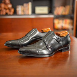 Chaussures en cuir décontractées à trois œillets pour hommes grandes tailles, chaussures d'affaires en cuir véritable, chaussures habillées de style britannique à boucle pour hommes - Product Image 4