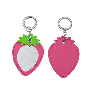 ポータブルピンクのイチゴのデザインキーチェーン卸売ピュアカラーレザーメイクミラーキーリング<span class=keywords><strong>Pvc</strong></span>かわいい漫画ペンダント - Product Image 2