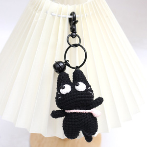 Colgante de gato negro de ganchillo hecho a mano, llavero de hilo tejido, amuleto de muñeco de dibujos animados tejido para bolso - Product Image 2