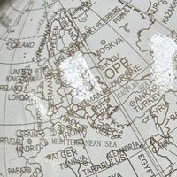 Mini globe terrestre blanc 10,6 cm, globe en papier avec support métallique, décoration de bureau vintage, globe terrestre pour le bureau, la maison, cadeau