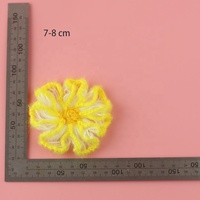 Patch brodé fleur 3D multicolore en mohair, motif marguerite, fait main au crochet, à coudre pour chapeau, vêtement, sac et décoration artisanale – Vente en gros