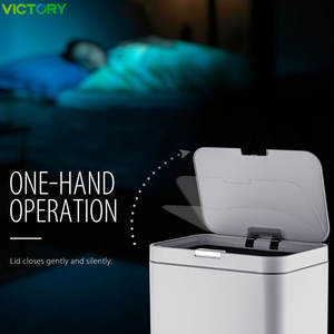 Cubo de Basura de Acero Inoxidable con Tapa a Presión y 4 Patas Altas, Disponible en 13L, 20L, 30L, 40L, 50L para Cocina y Sala de Estar - Product Image 3