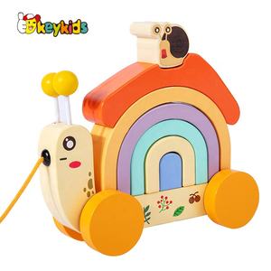 Mini juguete de madera de caracol para niños, juguete de arrastre personalizado con bloques de apilamiento W05B221 - Product Image 1