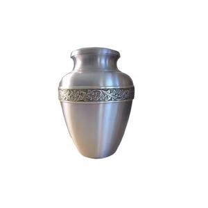 Urnes de crémation bleues de haute qualité pour adultes motif gravé en laiton approvisionnement du fabricant indien pour les funérailles de cendres humaines - Product Image 6