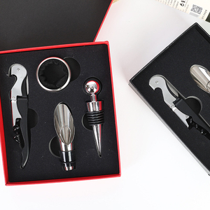 Mini Set de Regalo de <span class=keywords><strong>Vino</strong></span> Sostenible de Acero Inoxidable Negro, 4 Piezas, <span class=keywords><strong>Accesorios</strong></span> de Plástico, Sacacorchos Manual, Tapón, Vertedor, Personalizado - Product Image 1