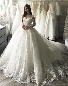 LY-WD0444 Robe de mariée élégante à col rond, manches longues, dos lacé, traîne brossée, blanche - Product Image 1