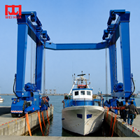 Grue mobile à portique sur pneus en caoutchouc de 50, 100, 300, 500 tonnes pour levage de yachts, idéale pour marinas, clubs nautiques et chantiers navals