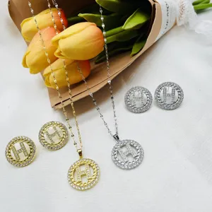 Hc Nieuwe Collectie Trendy Designer Beroemde Sieraden Sturen Onderzoek Oorbellen Goud Hoepel Rvs Oorbellen Set H Ketting Voor Vrouwen