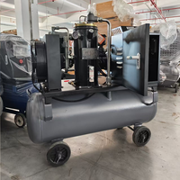 Compresseur d'air à vis lubrifié portable à faible bruit 10-8 bars avec moteur 9 kW 42 CFM silencieux pour pistolets de peinture