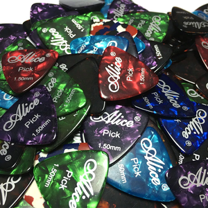 <span class=keywords><strong>En</strong></span> stock, médiators <span class=keywords><strong>de</strong></span> guitare <span class=keywords><strong>en</strong></span> celluloïd lourd, <span class=keywords><strong>triangle</strong></span> arrondi, pas chers, Alice AP-ALT, 0,46 mm, 0,71 mm, 1,5 mm - Product Image 5