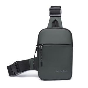 Mini sac bandoulière carré noir personnalisé pour homme et femme - Product Image 5