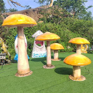 Estatua de Hongo de Fibra de Vidrio Realista Personalizada para Decoración de Jardín - Product Image 1