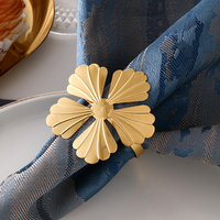Lot de cinq anneaux de serviette écologiques en fer, design créatif, boucle carrée, style moderne et simple, forme fleur pour table de mariage ou de fête