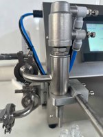 Machine de remplissage semi-automatique en acier inoxydable Shuanghai pour shampoing, miel, boissons en pot, contrôlée par PLC, moteur électrique 15L/min